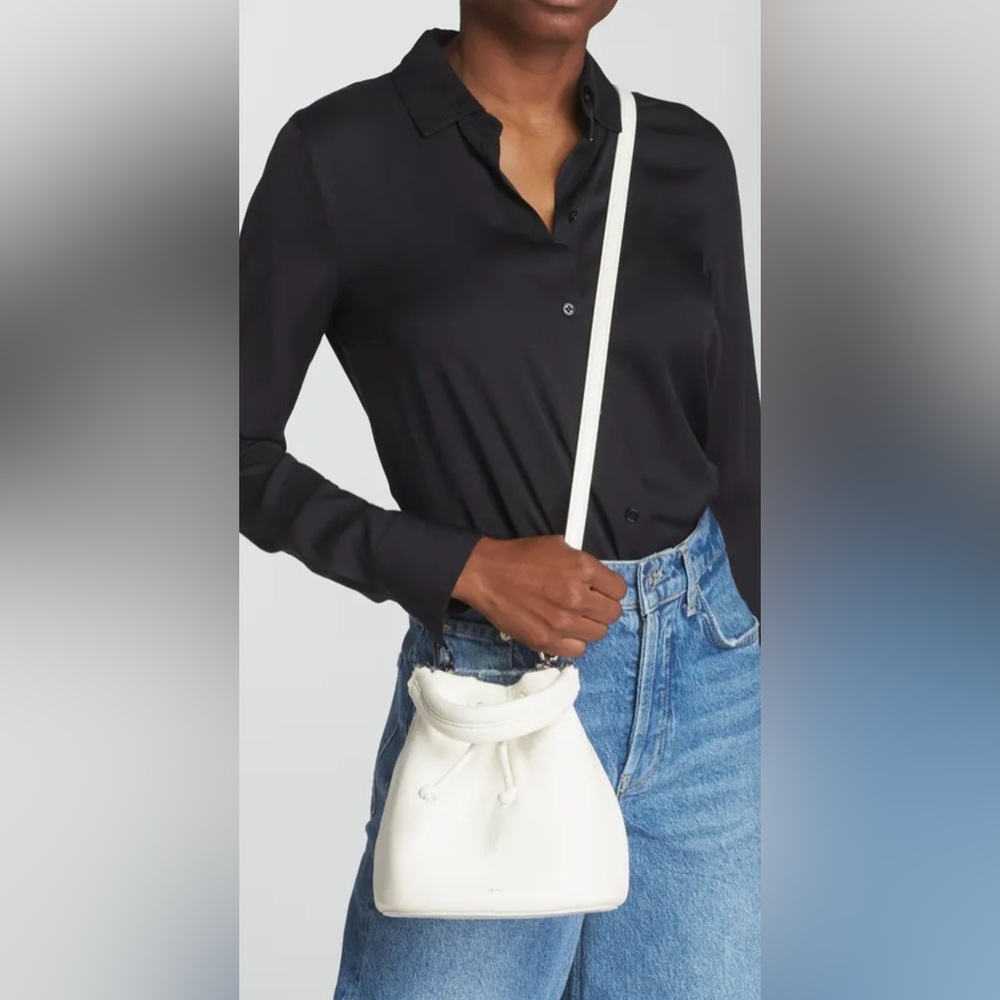 NEW JW PEI YULIA FAUX LEATHER BUCKET COLOR IVORY. Two straps removables